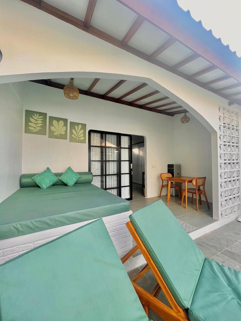 Cozy Cottages Lombok Senggigi Exterior photo