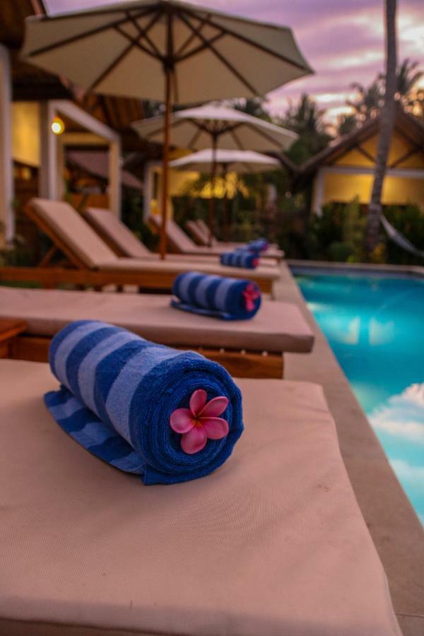 Cozy Cottages Lombok Senggigi Exterior photo