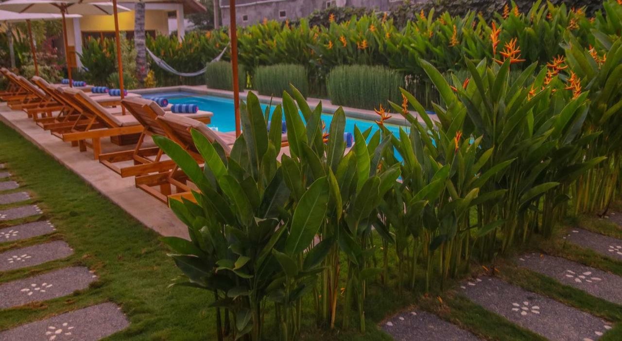 Cozy Cottages Lombok Senggigi Exterior photo