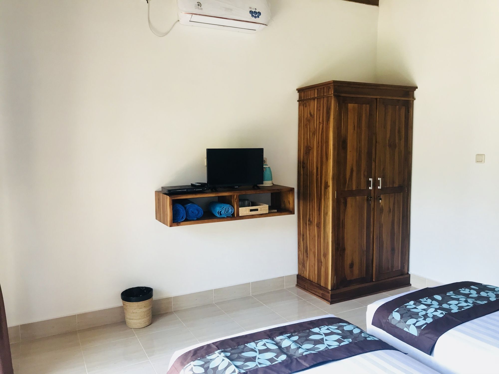 Cozy Cottages Lombok Senggigi Exterior photo